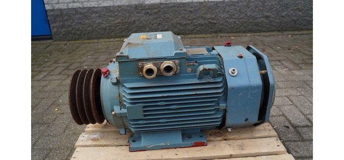 Afbeelding 2 - Motor LV - M3GP