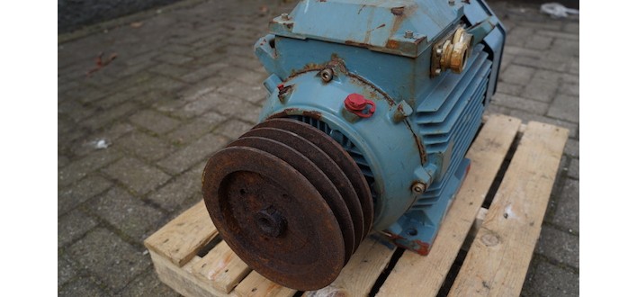 Afbeelding 4 - Motor LV - M3GP